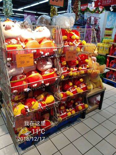 百货12.17打烊后陈列图片